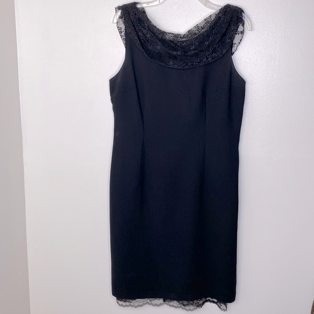 Black Sleeveless Dress With Lace‎ Overlay & Rhinestone Brooch Accent Size 12
